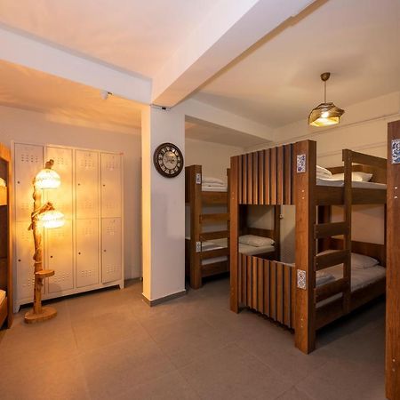 Taksim Square Hostel อิสตันบูล ภายนอก รูปภาพ