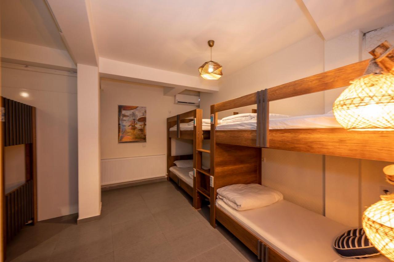 Taksim Square Hostel อิสตันบูล ภายนอก รูปภาพ